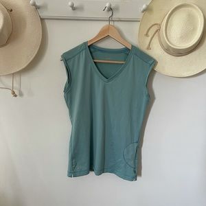 Alo yoga medium tank